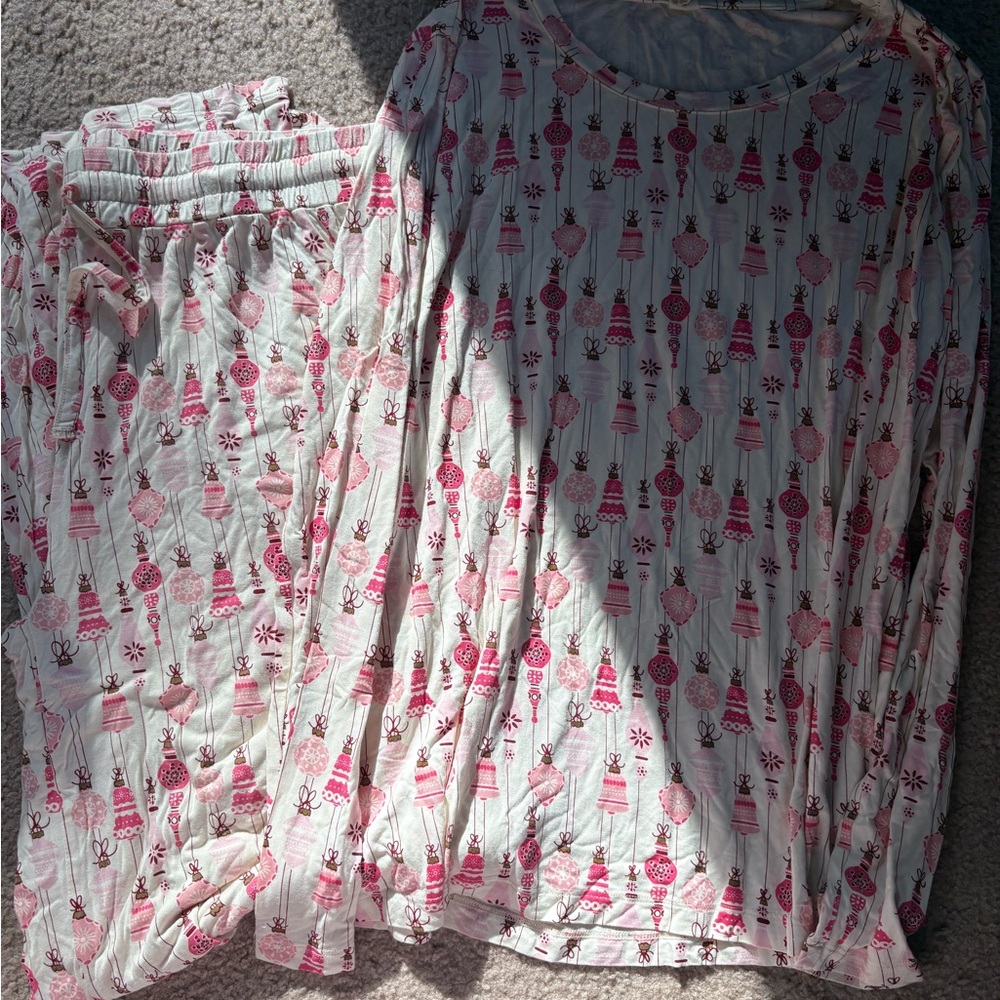 Kate Quinn Pink Ornament Bamboo Pajama Set